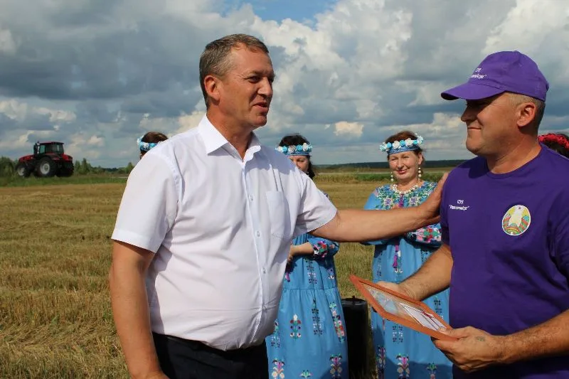 В Чечерском районе продолжают чествовать тысячников