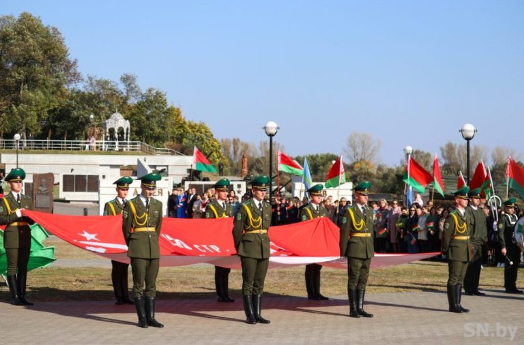 В ЛОЕВЕ ОТПРАЗДНОВАЛИ 80-ЛЕТИЕ ОСВОБОЖДЕНИЯ ОТ НЕМЕЦКО-ФАШИСТСКИХ ЗАХВАТЧИКОВ