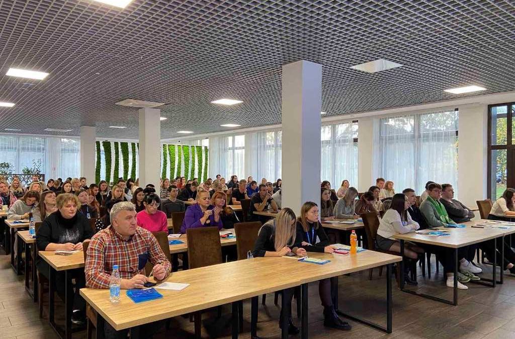 ОЛЬГА БАРАБАНОВА ПРОШЛА ОБУЧЕНИЕ В ЛОГОЙСКЕ