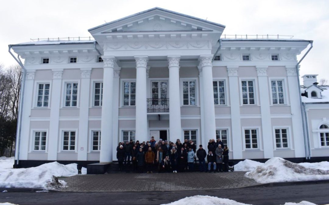 ЭКСКУРСИЯ В ЖИЛИЧСКИЙ «ВЕРСАЛЬ»