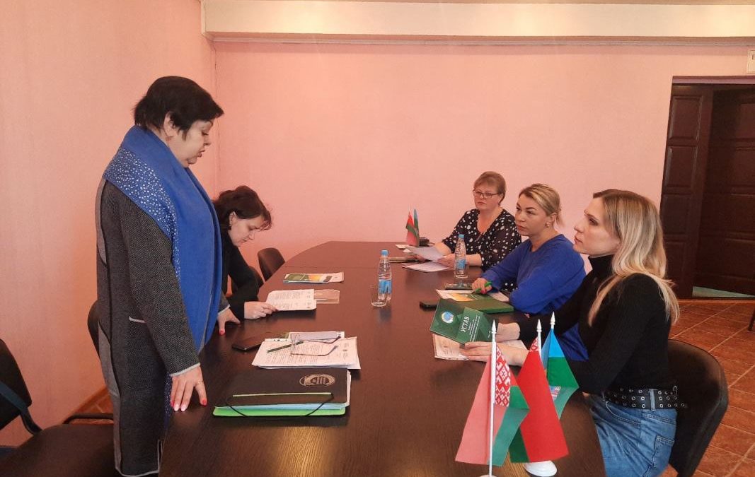 РАБОТА С МОЛОДЕЖЬЮ, ПОДГОТОВКА И ПРОВЕДЕНИЕ ВЕСЕННЕ-ПОЛЕВЫХ РАБОТ В ЦЕНТРЕ ВНИМАНИЯ ЧЛЕНОВ ПРЕЗИДИУМА ЧЕЧЕРСКОГО РАЙОННОГО КОМИТЕТА БЕЛОРУССКОГО ПРОФСОЮЗА РАБОТНИКОВ АГРОПРОМЫШЛЕННОГО КОМПЛЕКСА