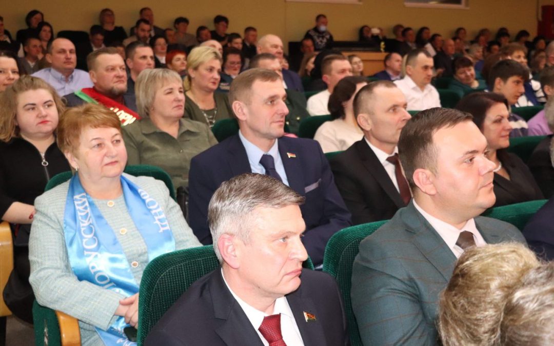 РАЙОННЫЙ СЛЕТ ПЕРЕДОВИКОВ