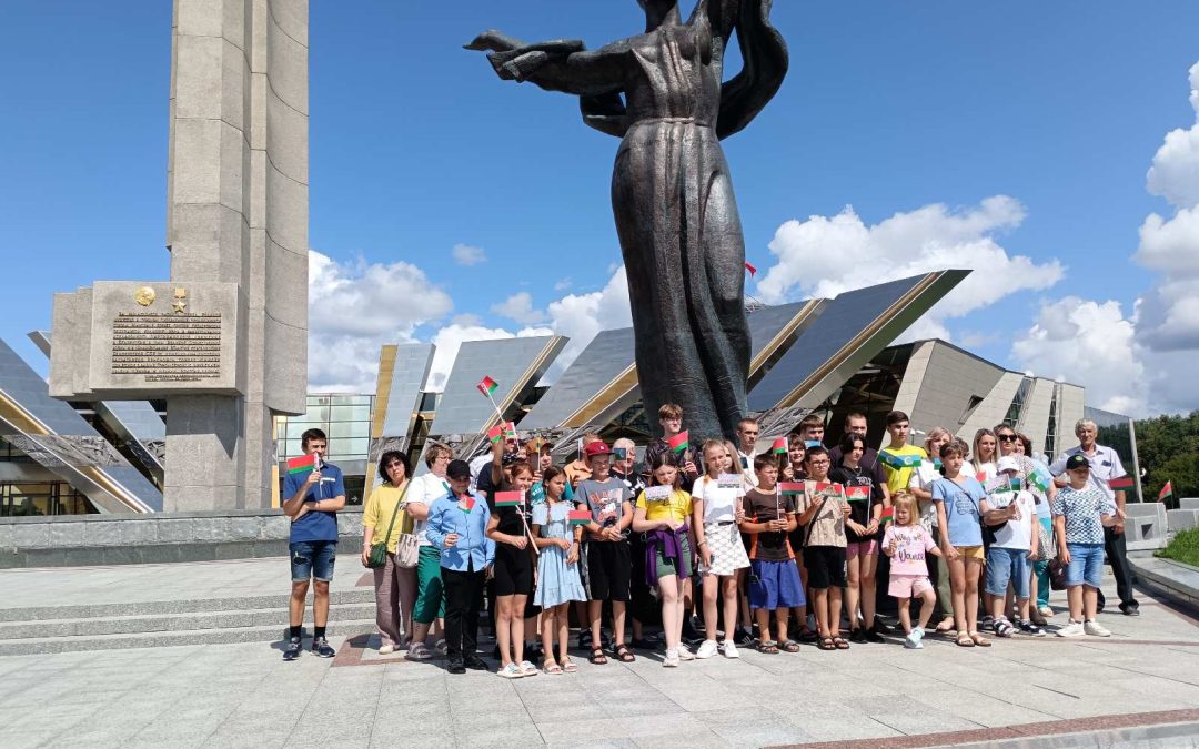 ПОГРУЗИТЬСЯ В ИСТОРИЧЕСКУЮ АТМОСФЕРУ И ПОЧТИТЬ ПАМЯТЬ ГЕРОЕВ ВЕЛИКОЙ ПОБЕДЫ!