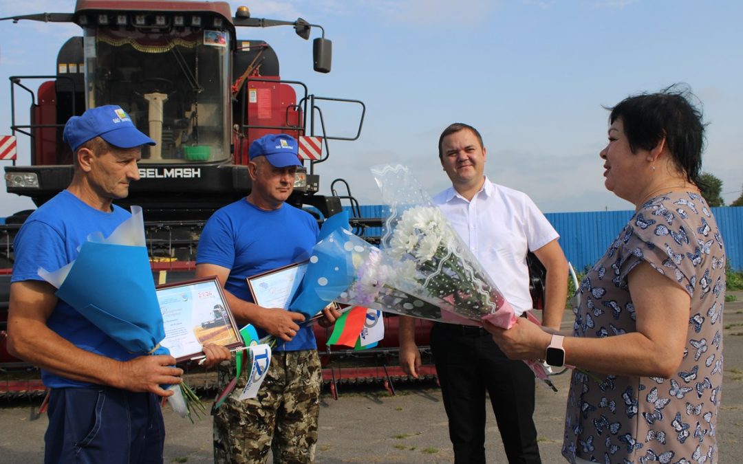 В ЧЕЧЕРСКОМ РАЙОНЕ НОВЫЕ ТРУДОВЫЕ ДОСТИЖЕНИЯ