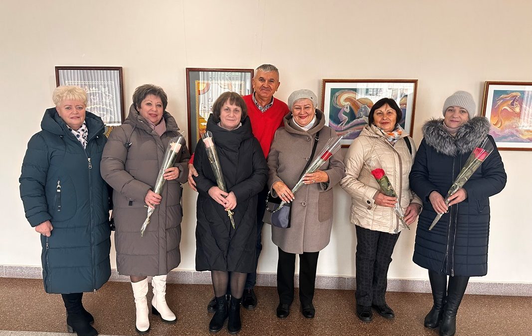 ВЕТЕРАНОВ ТРУДА ПОЗДРАВИЛИ НА ГОСУДАРСТВЕННОМ ПРЕДПРИЯТИИ «СОВХОЗ-КОМБИНАТ «ЗАРЯ» В ПРЕДДВЕРИИ ПРАЗДНИКА