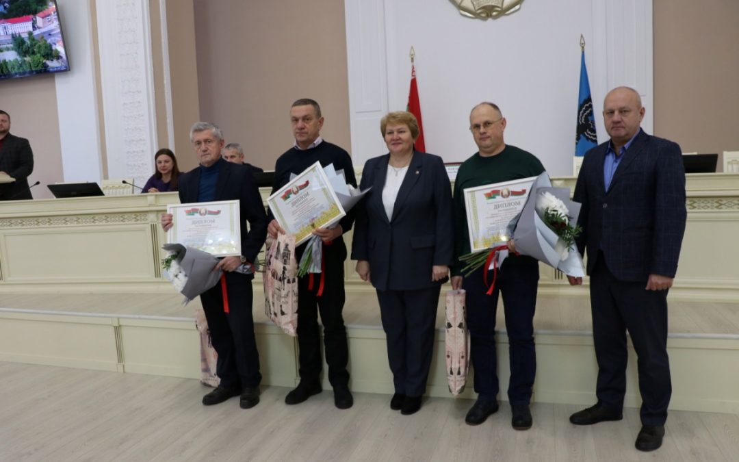 В МОЗЫРЕ НАГРАДИЛИ ПОБЕДИТЕЛЕЙ СОРЕВНОВАНИЯ СРЕДИ СЕЛЬХОЗОРГАНИЗАЦИЙ