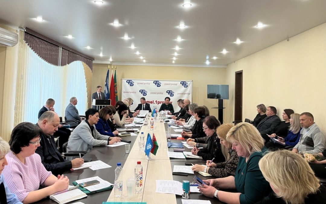 ВОПРОСЫ СОБЛЮДЕНИЯ ЗАКОНОДАТЕЛЬСТВА О ТРУДЕ, ОХРАНЫ ТРУДА В ПОВЕСТКЕ ДНЯ ЗАСЕДАНИЕ ПРЕЗИДИУМА ГОМЕЛЬСКОГО ОБЛАСТНОГО КОМИТЕТА РАБОТНИКОВ АПК  