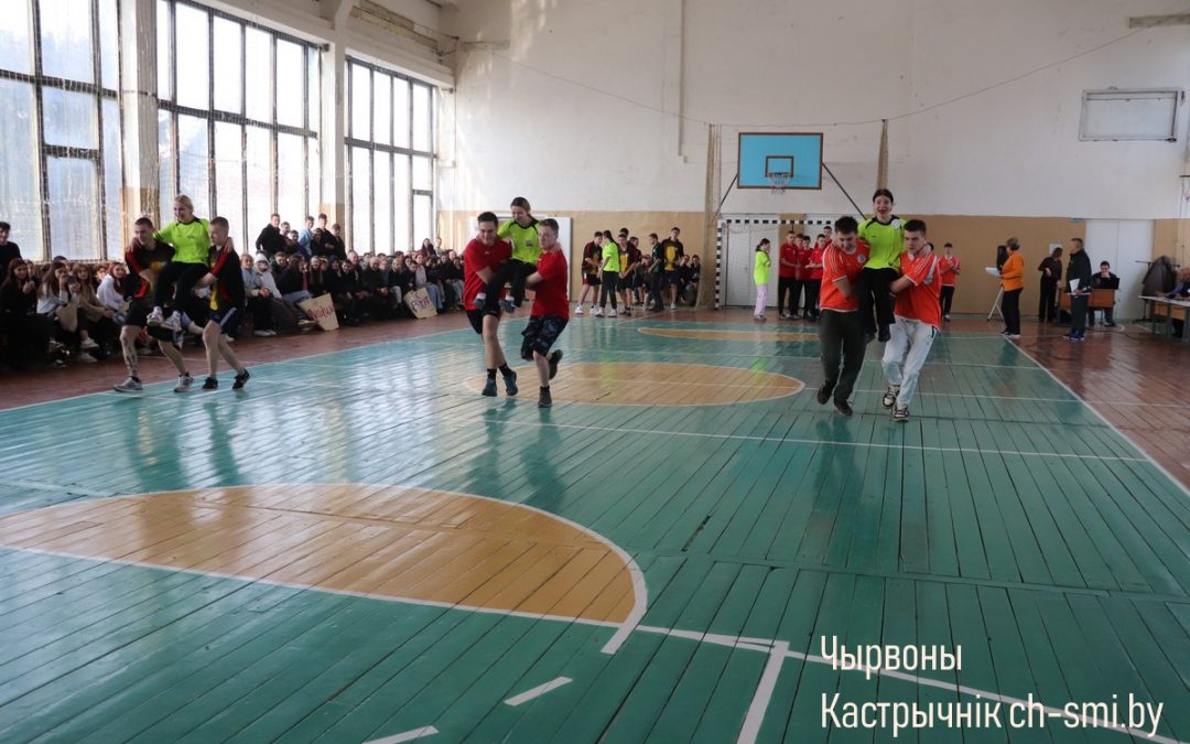 В ОКТЯБРЬСКОМ ГОСУДАРСТВЕННОМ КОЛЛЕДЖЕ ПРОШЛИ СПОРТИВНО-ПАТРИОТИЧЕСКИЕ СОРЕВНОВАНИЯ