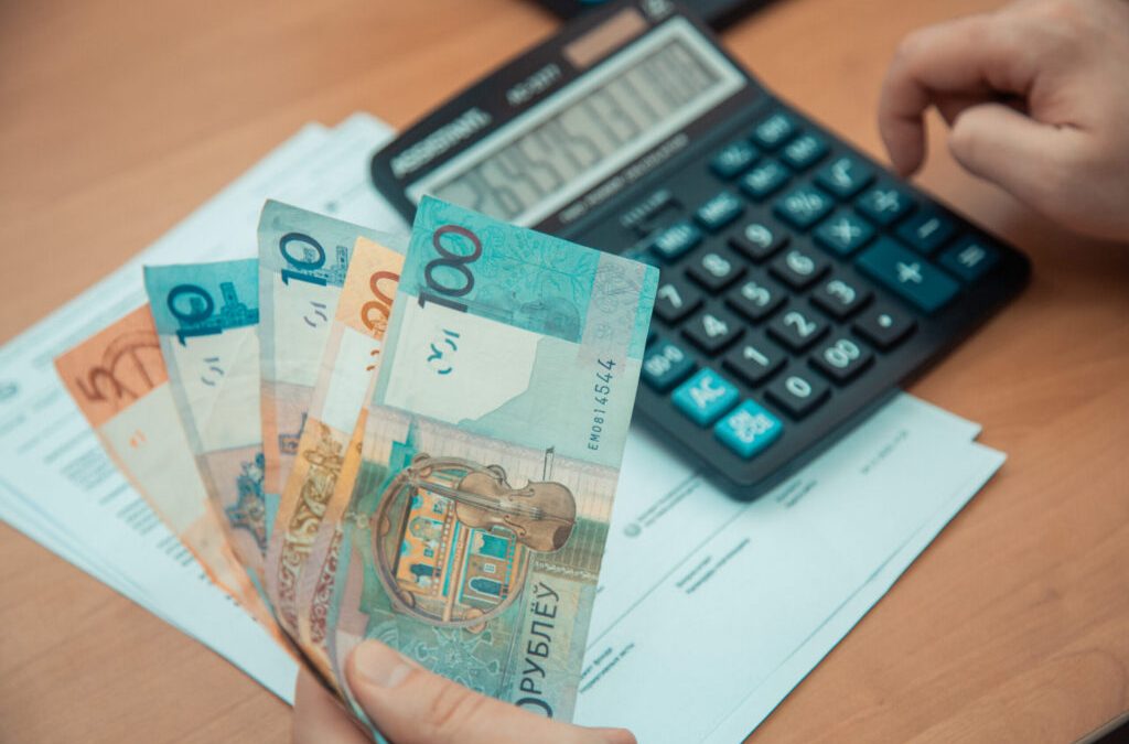 ПО ТРЕБОВАНИЮ ПРАВОВЫХ ИНСПЕКТОРОВ И ПРЕДСТАВИТЕЛЕЙ ПРОФСОЮЗОВ РАБОТНИКАМ ВОЗВРАЩЕНО БОЛЕЕ 8 МЛН РУБ.