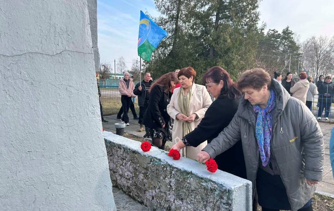 ЛОЕВЩИНА ПОМНИТ!