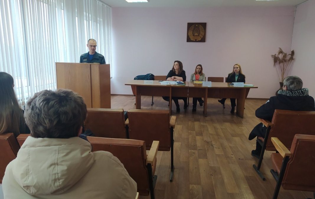 КАК НЕ ДОПУСТИТЬ ТРАВМАТИЗМА НА ПОСЕВНОЙ – ТЕМА СЕМИНАРА, КОТОРЫЙ СОСТОЯЛСЯ В ЖЛОБИНЕ