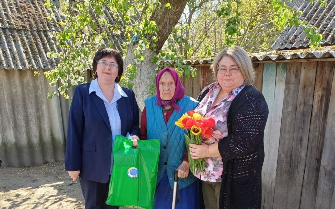 ЧЕСТВОВАНИЕ ВЕТЕРАНОВ ТРУДА ПРОФСОЮЗНЫМИ ЛИДЕРАМИ БРАГИНСКОГО РАЙОНА В ЧЕСТЬ ПРАЗДНИКА ТРУДА – 1 МАЯ