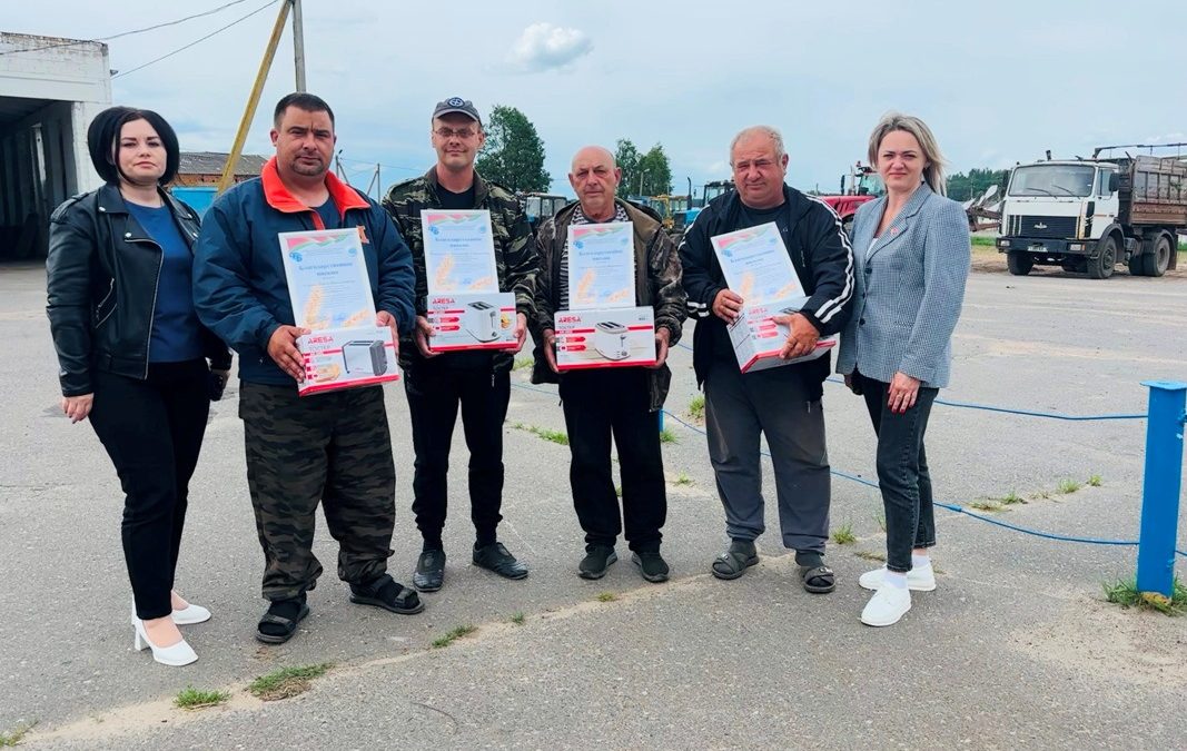 В РОГАЧЕВСКОМ РАЙОНЕ ПОДВЕЛИ ИТОГИ ВЕСЕННИХ ПОЛЕВЫХ РАБОТ