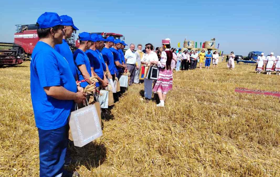 В ЧЕЧЕРСКОМ РАЙОНЕ ДАН СТАРТ УБОРОЧНОЙ КАМПАНИИ