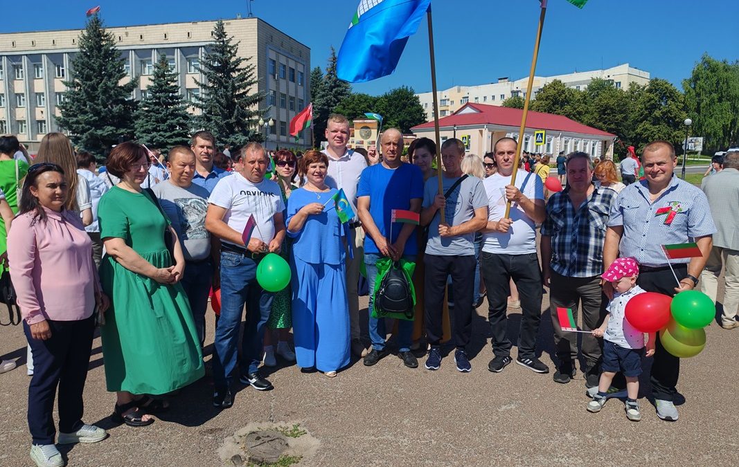 ДЕНЬ, КОТОРЫЙ В СЕРДЦЕ КАЖДОГО