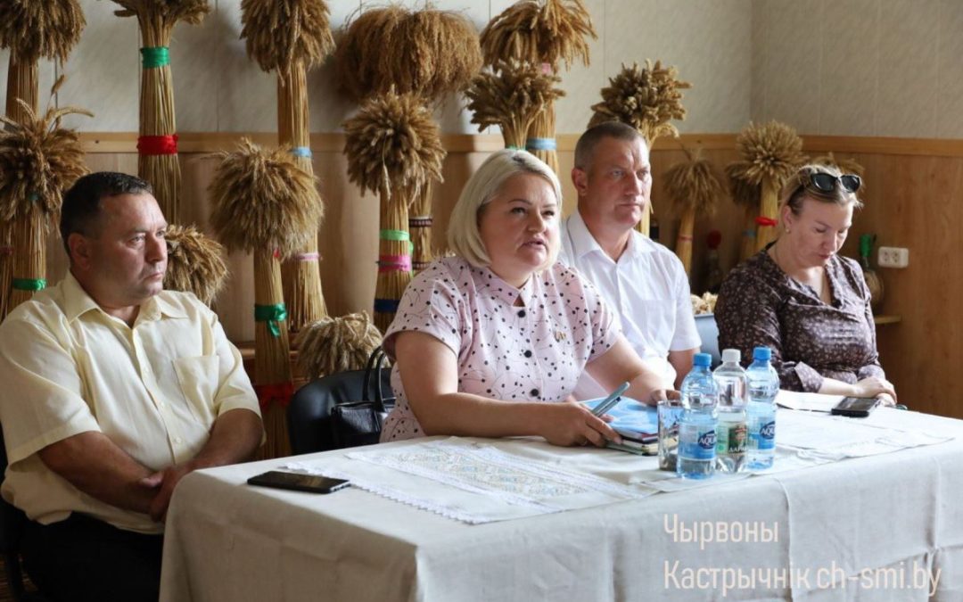 НА БАЗЕ ГСХУ «ОКТЯБРЬСКАЯ СОРТОИСПЫТАТЕЛЬНАЯ СТАНЦИЯ» ПРОШЁЛ РАЙОННЫЙ СЕМИНАР ДЛЯ РУКОВОДИТЕЛЕЙ СЕЛЬХОЗОРГАНИЗАЦИЙ