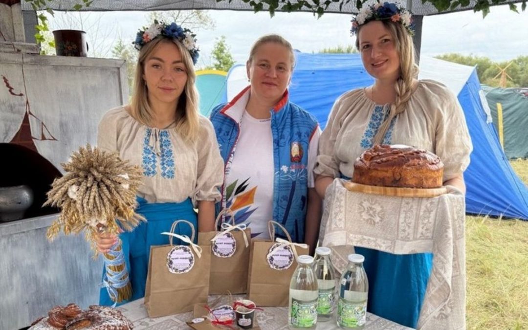 КОМАНДА ГОМЕЛЬСКОГО РАЙОНА ПРИНЯЛА УЧАСТИЕ В ОБЛАСТНОМ ТУРИСТИЧЕСКОМ СЛЕТЕ РАБОТАЮЩЕЙ МОЛОДЕЖИ