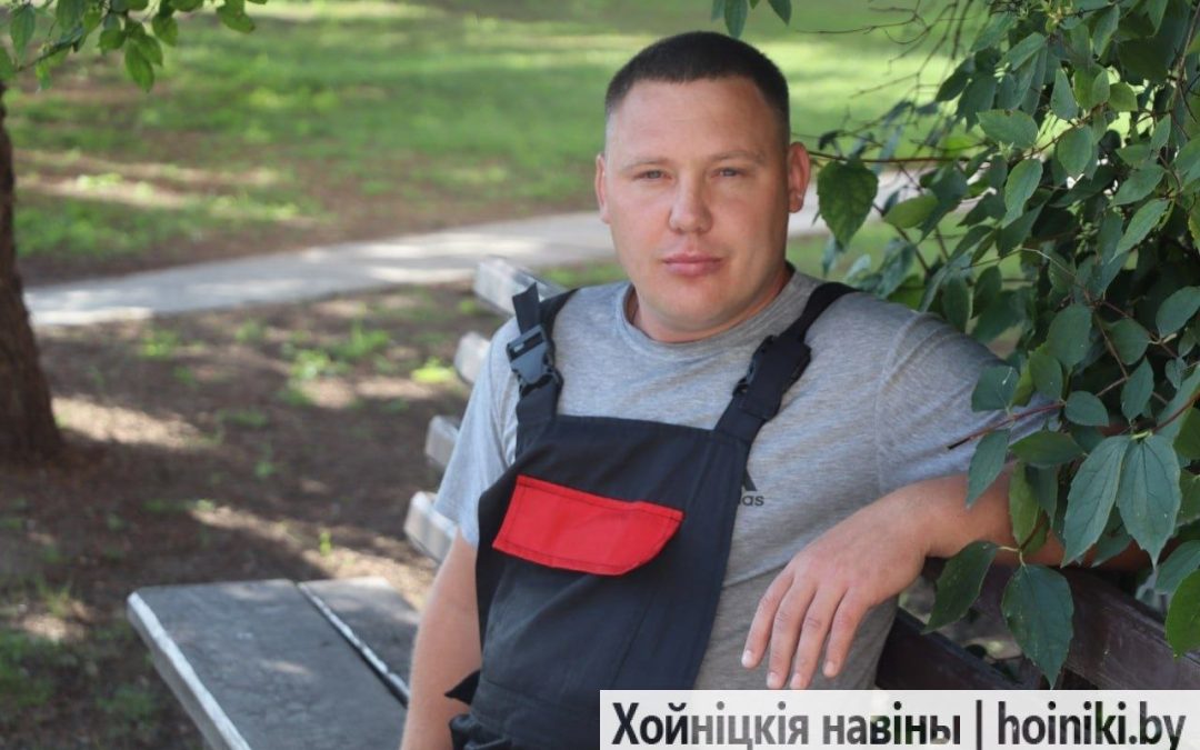 ОПЕРАТОР ХОЙНИКСКОГО ЗАВОДА ЖБИ ВИТАЛИЙ ХУДЕНКО ЗНАЕТ РЕЦЕПТ БЕТОНА – СМЕШИВАЕТ 50 КУБОВ В ДЕНЬ