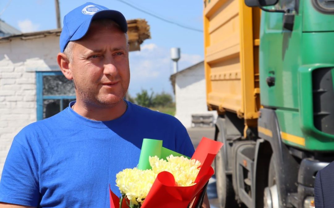 ХВАЛА И ПОЧЕТ ХЛЕБОРОБАМ! РЕЗУЛЬТАТ В ТРИ ТЫСЯЧИ ТОНН НА ПЕРЕВОЗКЕ ЗЕРНОВЫХ ДОСТИГНУТ!