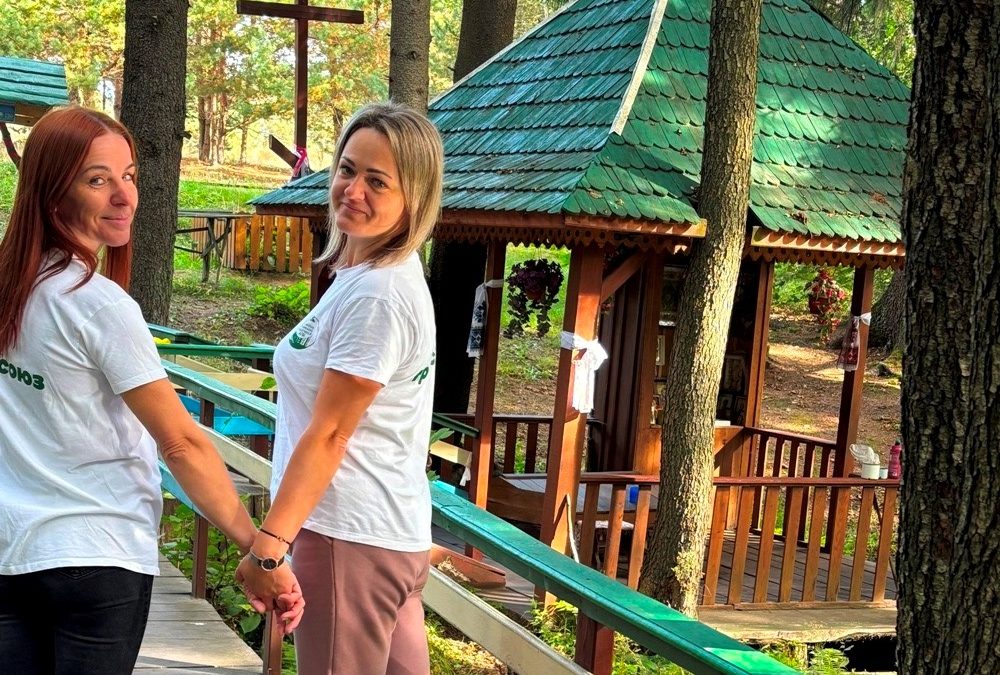 БЛАГОУСТРОЙСТВО СВЯТО-ТРОИЦКОЙ КРИНИЦЫ: ДЕНЬ ДОБРЫХ ДЕЛ В РОГАЧЕВСКОМ РАЙОНЕ