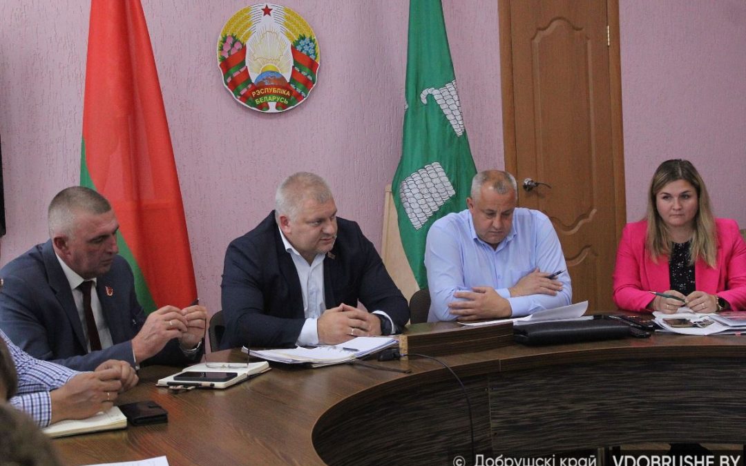 РУКОВОДСТВО ДОБРУШСКОГО РАЙОНА ВСТРЕТИЛОСЬ  С МОЛОДЫМИ СПЕЦИАЛИСТАМИ АПК