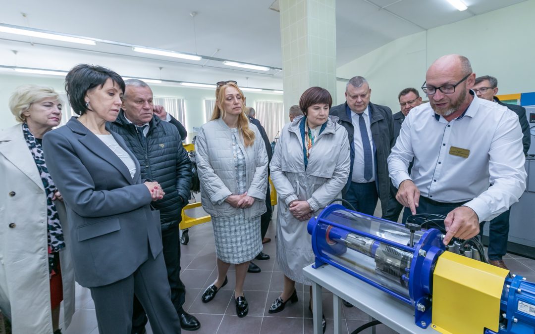 КАК СОВРЕМЕННЫЕ ТЕХНОЛОГИИ ПОМОГАЮТ ПРОФСОЮЗНОЙ РАБОТЕ