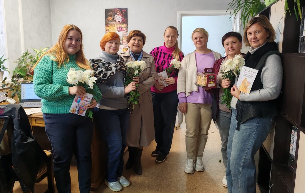 С ДНЁМ МАТЕРИ: ПОЗДРАВЛЕНИЯ ОТ ЛОЕВСКОЙ РАЙОННОЙ ПРОФСОЮЗНОЙ ОРГАНИЗАЦИИ ПРИНИМАЛИ РАБОТНИЦЫ АГРОПРОМЫШЛЕННОГО КОМПЛЕКСА   ЛОЕВЩИНЫ!