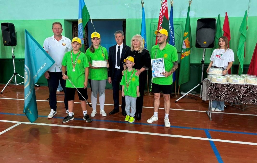 САМАЯ ДРУЖНАЯ СЕМЬЯ: СЕЛЕЗНЕВЫ ПОКОРИЛИ ОБЛАСТНУЮ СПАРТАКИАДУ В ЕРЕМИНО!