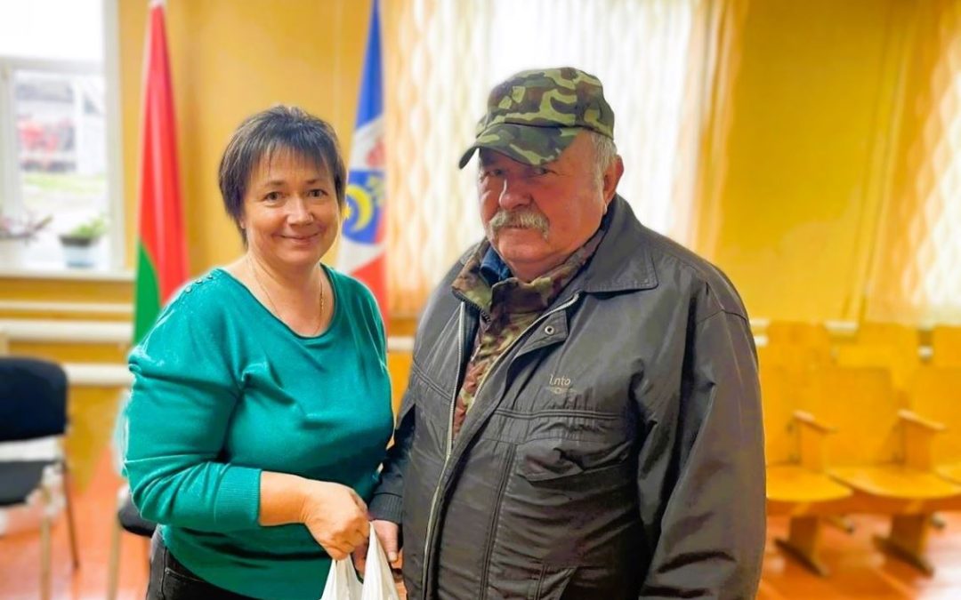 В РАМКАХ НЕДЕЛИ РОДИТЕЛЬСКОЙ ЛЮБВИ ОАО «БРАГИНКА» ПОЗДРАВИЛА СВОИХ РАБОТНИКОВ И НЕРАБОТАЮЩИХ ПЕНСИОНЕРОВ С ДНЕМ МАТЕРИ И ДНЕМ ОТЦА