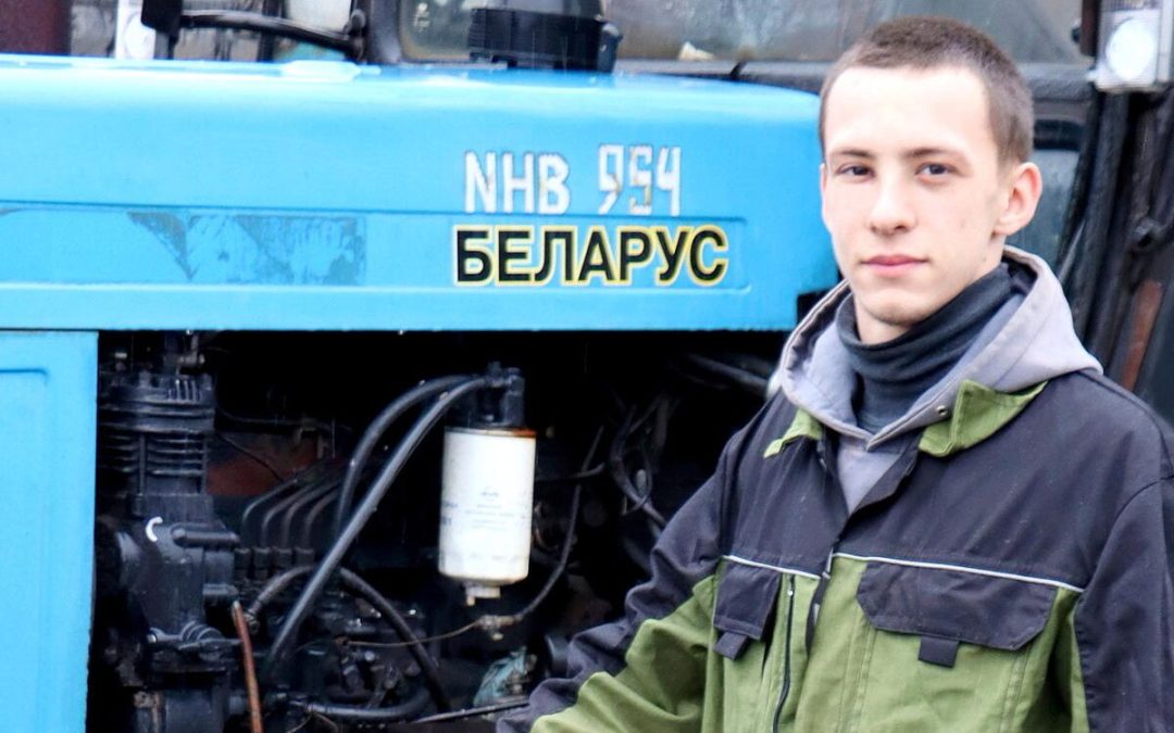 МОЛОДЕЖЬ АПК РЕЧИЦКОГО РАЙОНА. ДАНИИЛ СПИРИДОНОВ: МЕХАНИЗАТОР И ЧЕМПИОН ПО ДЗЮДО