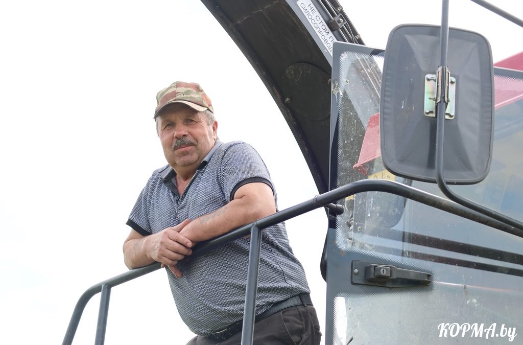 ТРУЖУСЬ НЕ РАДИ НАГРАД, А НА СОВЕСТЬ