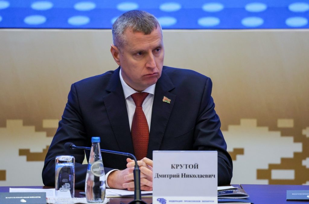 ДМИТРИЙ КРУТОЙ: СОЗДАНИЕ РАБОЧИХ МЕСТ В ГЛУБИНКЕ И РОСТ УРОВНЯ ЖИЗНИ – КЛЮЧЕВЫЕ ЗАДАЧИ ПРОГРАММЫ 2026–2030