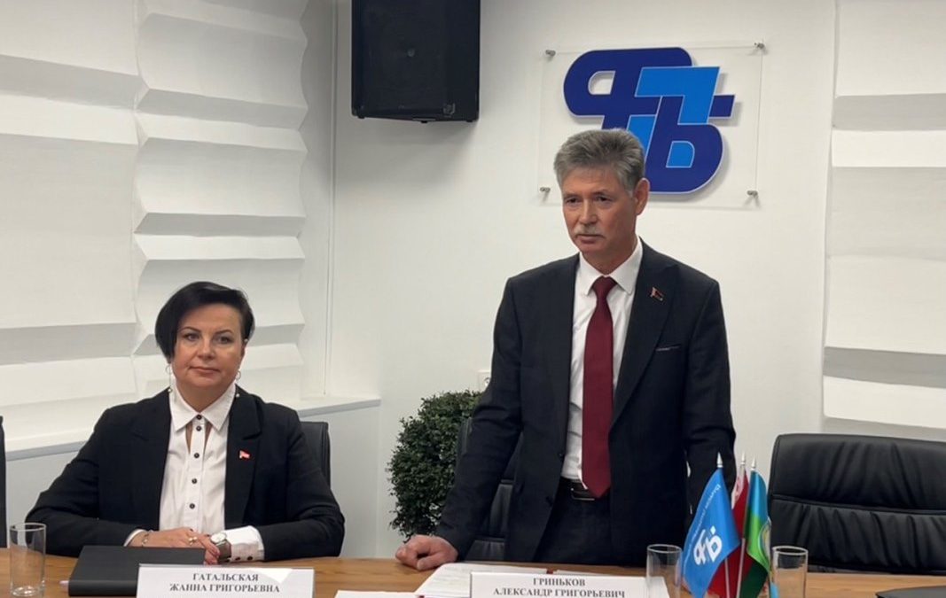 О ГОТОВНОСТИ ПРЕДПРИЯТИЙ К ЗИМЕ И ПРОВЕДЕНИИ РЕСПУБЛИКАНСКОЙ АКЦИИ «НАШ ЖИВОТНОВОД» ШЛА РЕЧЬ НА ЗАСЕДАНИИ ПРЕЗИДИУМА ОБЛАСТНОГО КОМИТЕТА  ГОМЕЛЬСКОЙ ОБЛАСТНОЙ ПРОФСОЮЗНОЙ ОРГАНИЗАЦИИ РАБОТНИКОВ АПК