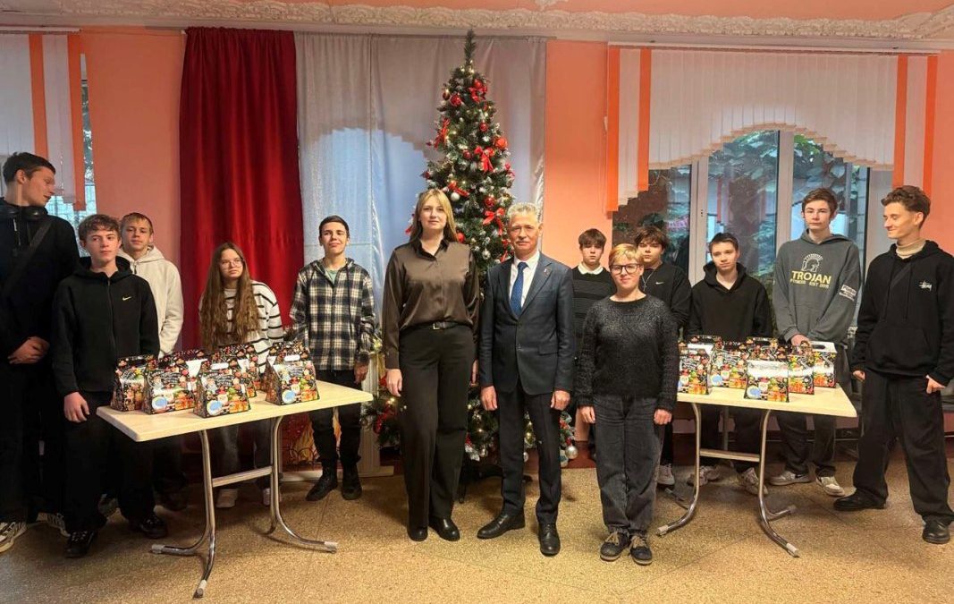 В ГОМЕЛЬСКОМ ГОСУДАРСТВЕННОМ АГРАРНО-ТЕХНИЧЕСКОМ КОЛЛЕДЖЕ ПРОШЛА АКЦИЯ «ПРОФСОЮЗЫ — ДЕТЯМ»