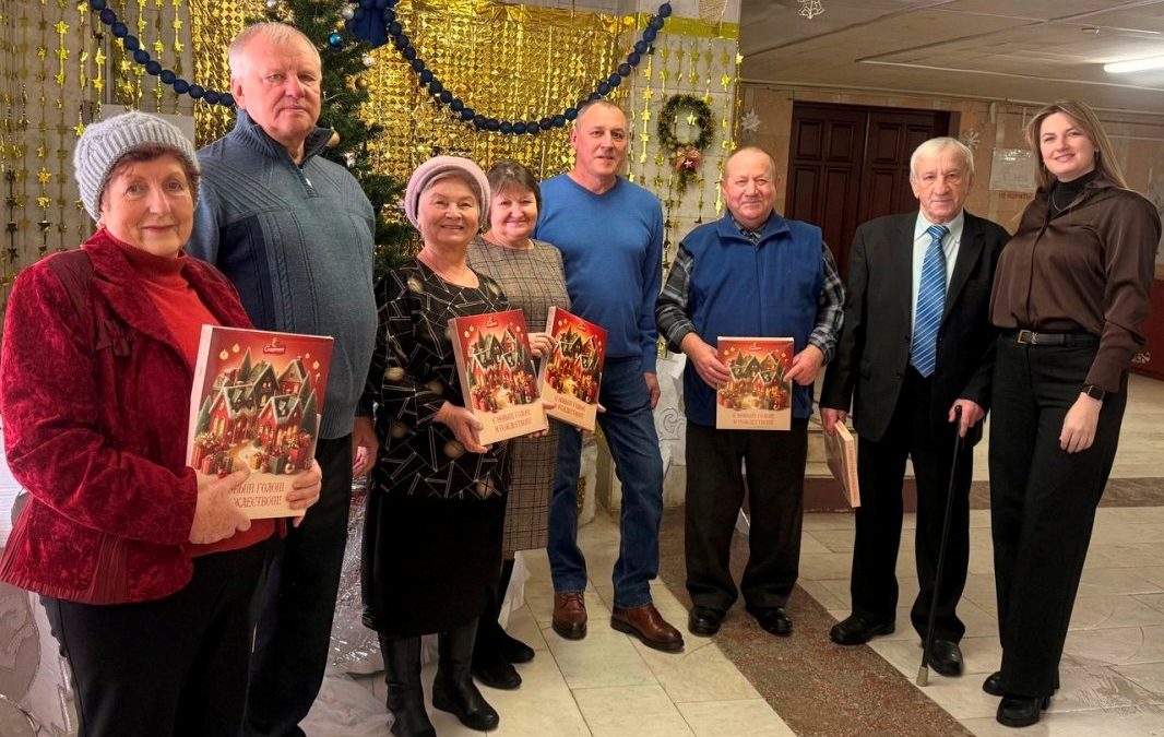 ТЕПЛО СЕРДЕЦ — ВЕТЕРАНАМ ТРУДА: ГОМЕЛЬСКАЯ РАЙОННАЯ ПРОФСОЮЗНАЯ ОРГАНИЗАЦИЯ ПРИСОЕДИНИЛАСЬ К АКЦИИ «ОТ ВСЕЙ ДУШИ»