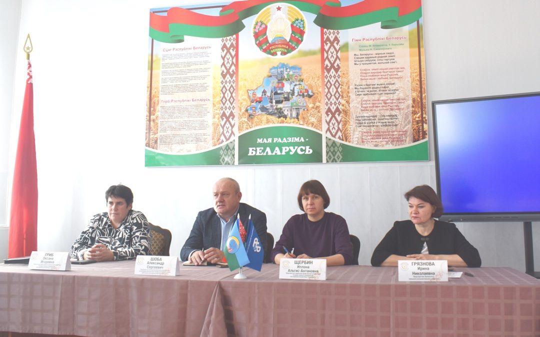 НА ЭКСБАЗЕ «КРИНИЧНАЯ» СОСТОЯЛАСЬ ВСТРЕЧА МОЛОДЫХ СПЕЦИАЛИСТОВ С ПРЕДСТАВИТЕЛЯМИ ПРОФСОЮЗА РАБОТНИКОВ АПК