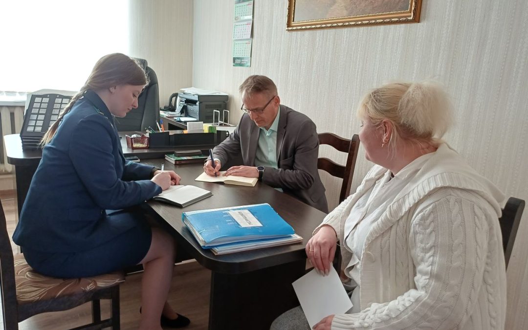 ЗАЩИТА ТРУДОВЫХ ПРАВ: В БРАГИНСКОМ РАЙОНЕ ПРОШЕЛ РЕСПУБЛИКАНСКИЙ ПРОФСОЮЗНЫЙ ПРАВОВОЙ ПРИЕМ