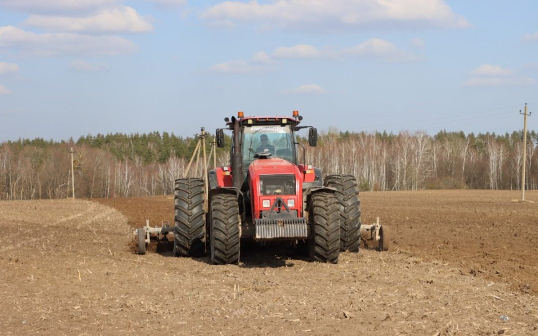 СЕЛЬХОЗПРЕДПРИЯТИЯ МОЗЫРСКОГО РАЙОНА ПРИСТУПИЛИ К ВЕСЕННИМ ПОЛЕВЫМ РАБОТАМ