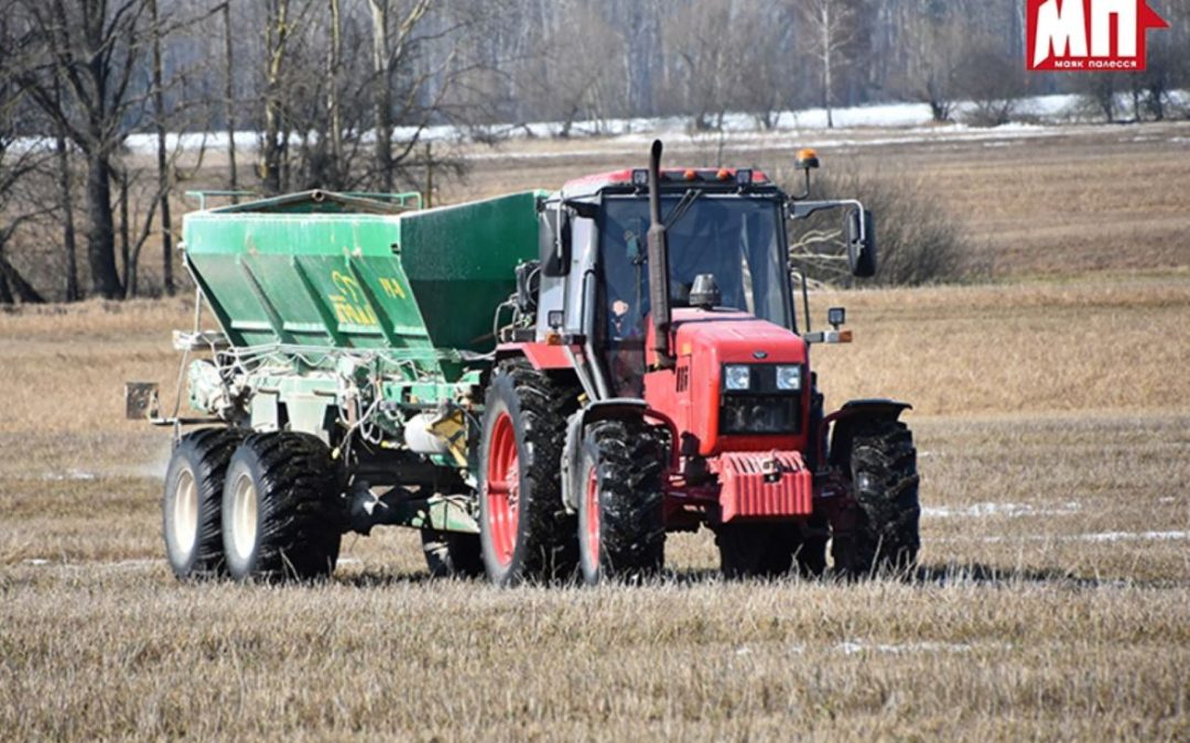 МАРТ ПОЗВАЛ В ПОЛЕ. АГРАРИИ БРАГИНЩИНЫ ВКЛЮЧИЛИСЬ В ВЕСЕННЮЮ КАМПАНИЮ