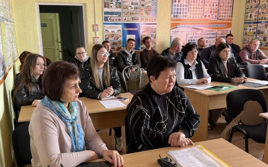 БЕЗОПАСНОСТЬ НА ПОЛЯХ — ОБЩАЯ ЗАДАЧА: В БРАГИНСКОМ РАЙОНЕ ПРОШЕЛ СЕМИНАР-УЧЕБА ДЛЯ ИНЖЕНЕРОВ ПО ОХРАНЕ ТРУДА