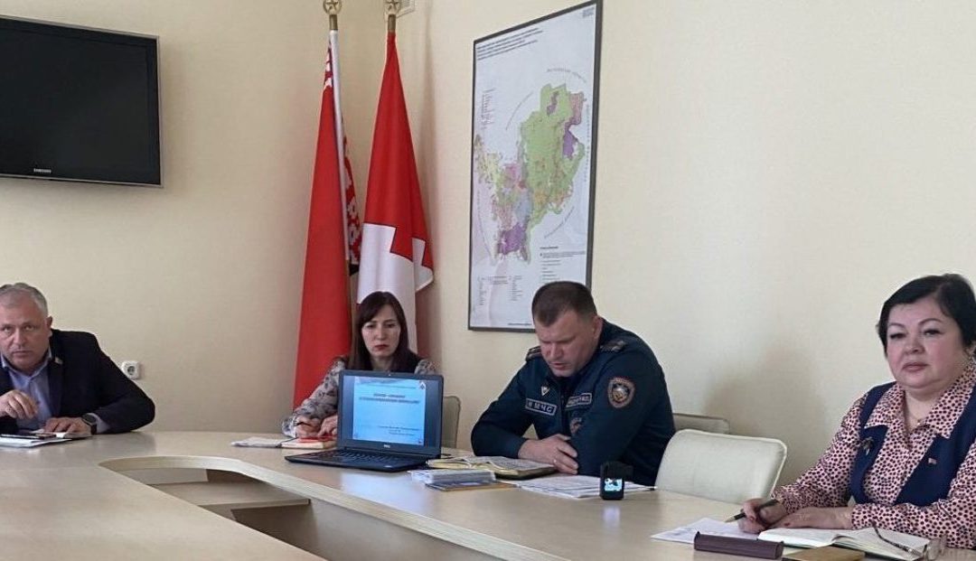 АКЦЕНТ НА ОХРАНУ ТРУДА И ДИСЦИПЛИНУ: В ЧЕЧЕРСКОМ РАЙОНЕ ПРОШЕЛ ОБУЧАЮЩИЙ СЕМИНАР ДЛЯ АГРАРИЕВ