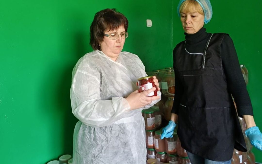 ОТ СТОЛОВОЙ ДО БОРОЗДЫ: ПРОФСОЮЗ АПК И САНСЛУЖБА ПРОВЕРИЛИ ОРГАНИЗАЦИЮ ПИТАНИЯ В ПОЛЯХ БРАГИНЩИНЫ