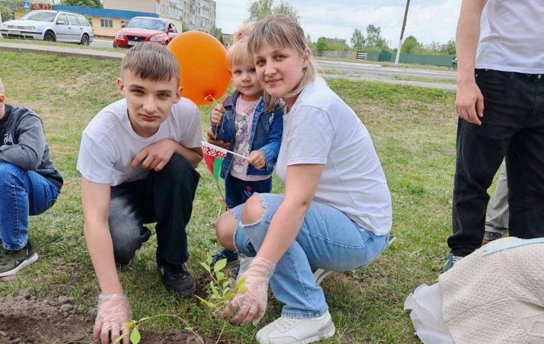 СЕМЕЙНАЯ ТРАДИЦИЯ ХОЙНИКСКОГО КОЛЛЕДЖА
