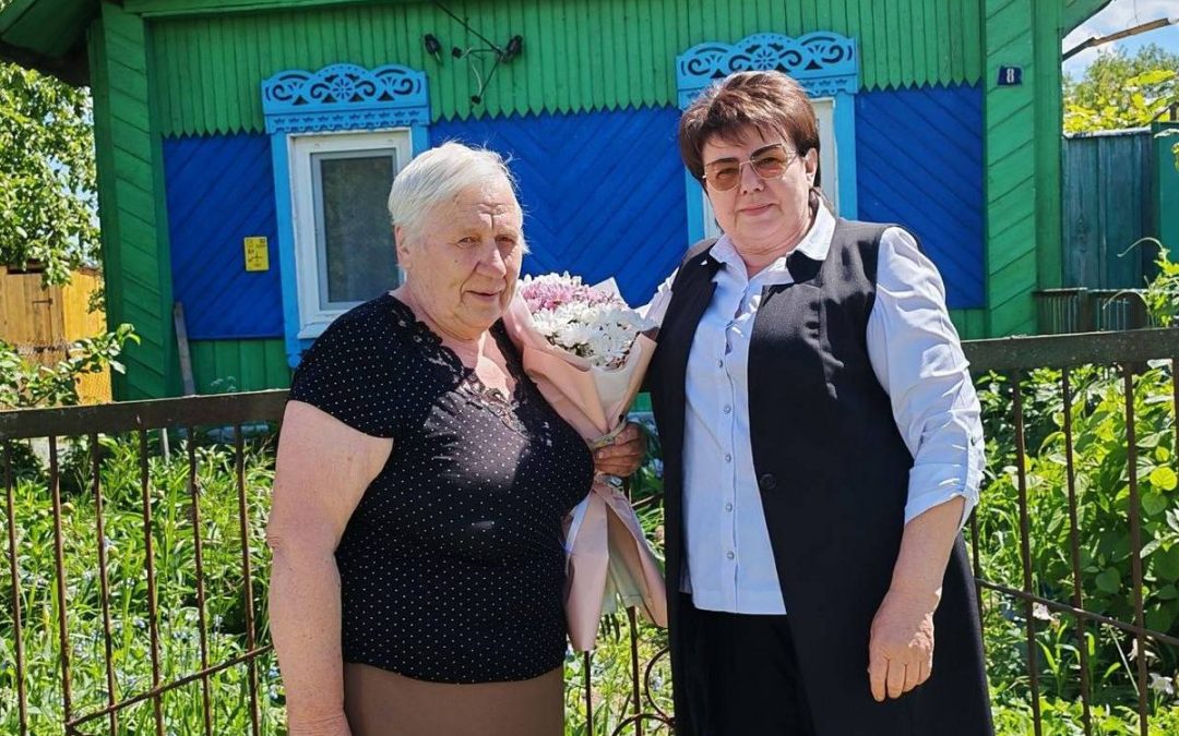С ЮБИЛЕЕМ! ПОЗДРАВЛЯЕМ ВЕТЕРАНА ТРУДА ЛИДИЮ КАМОРНИКОВУ