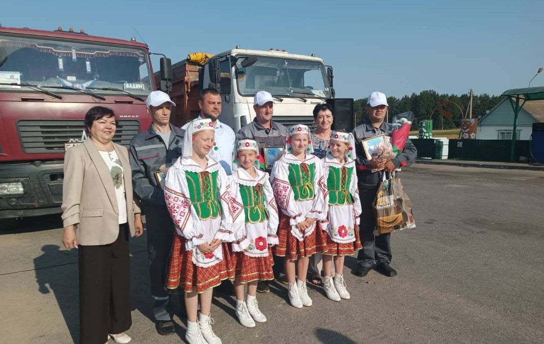 В ОАО «ЗВЕЗДА» ЧЕСТВОВАЛИ ВОДИТЕЛЕЙ-ТЫСЯЧНИКОВ