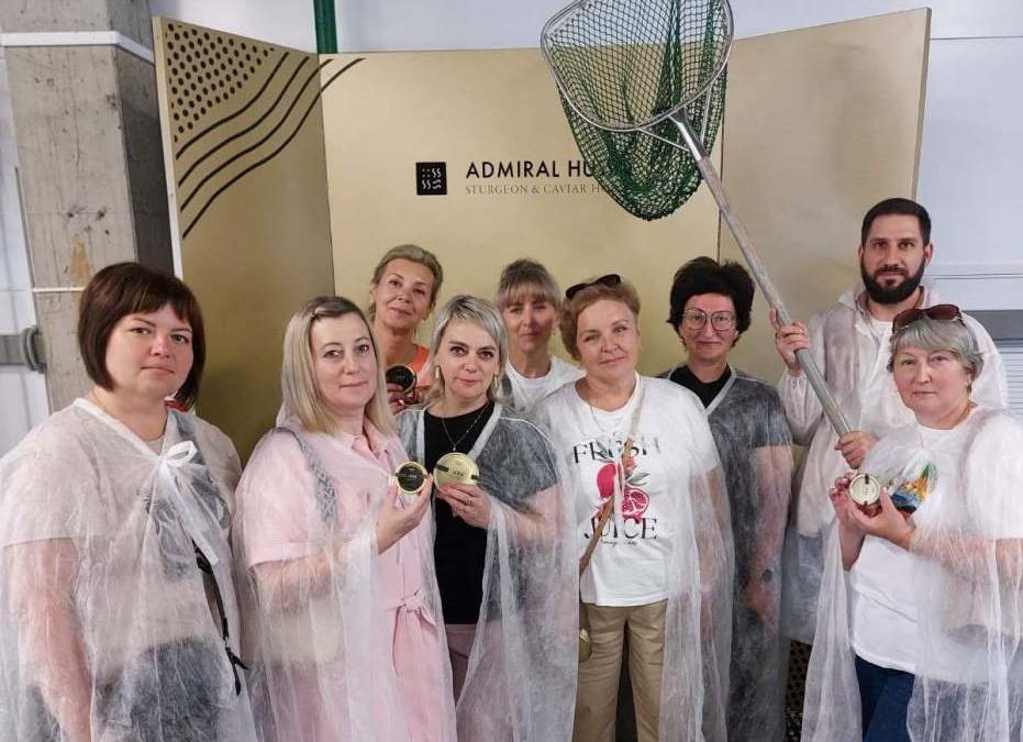 В ГОСТИ К «ЦАРЬ-РЫБЕ»: КАК ХОЙНИКСКИЕ АГРАРИИ ОТКРЫВАЛИ СЕКРЕТЫ ПРОИЗВОДСТВА ЧЕРНОЙ ИКРЫ