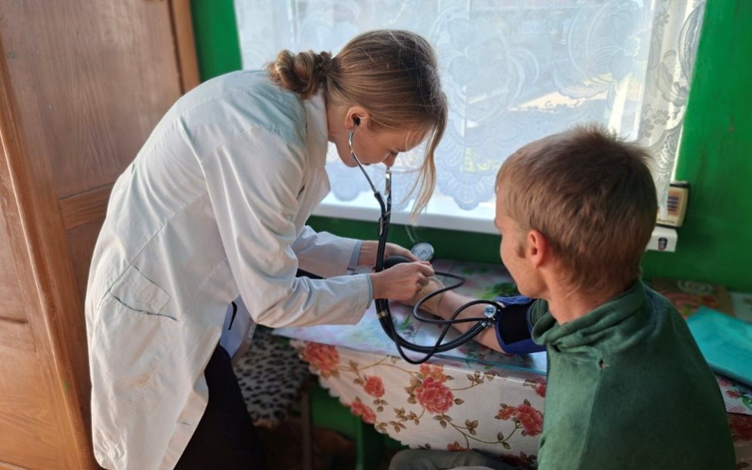 СОВМЕСТНЫЙ ВИЗИТ ПРОФСОЮЗОВ АПК И ЗДРАВООХРАНЕНИЯ К АГРАРИЯМ ДОБРУШЧИНЫ