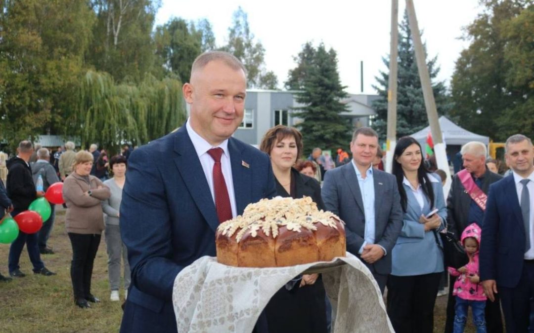 В ЛОЕВСКОМ РАЙОНЕ ПОДВЕДЕН ИТОГ УБОРОЧНОЙ КАМПАНИИ 2026 ГОДА